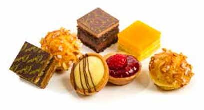 (E) Petit Fours Clasicos 38U